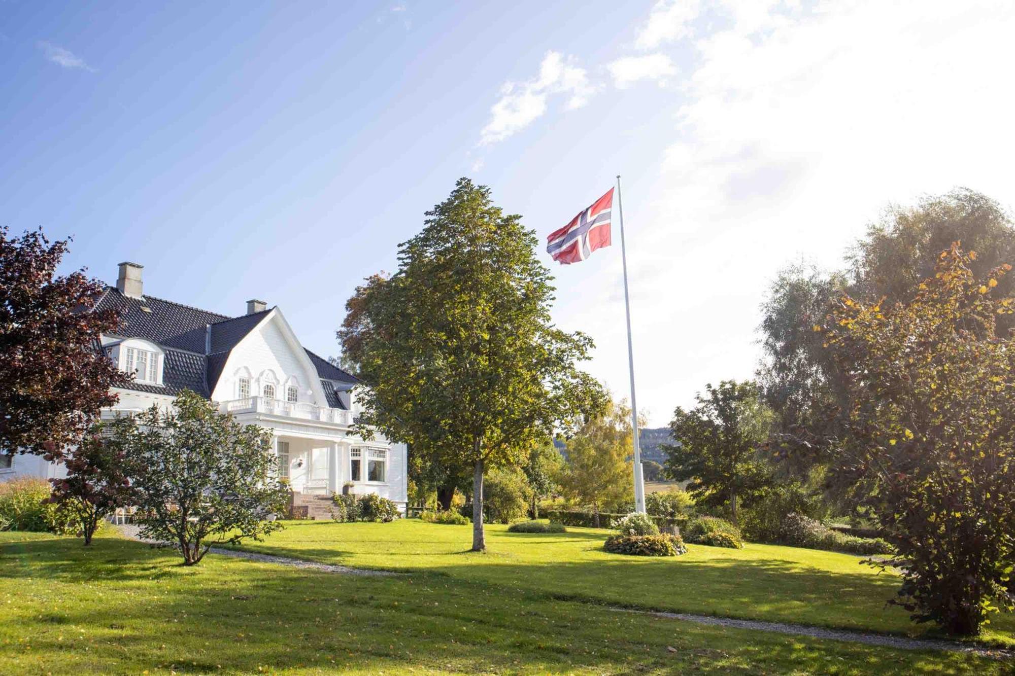 Thorbjornrud Hotell Jevnaker Exterior photo
