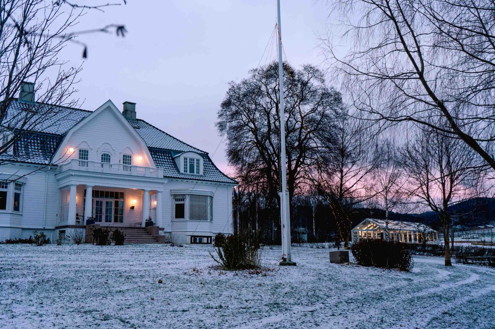 Thorbjornrud Hotell Jevnaker Exterior photo